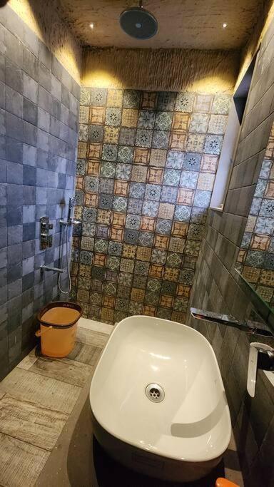 Revanta Studio Flat Колхапур Экстерьер фото